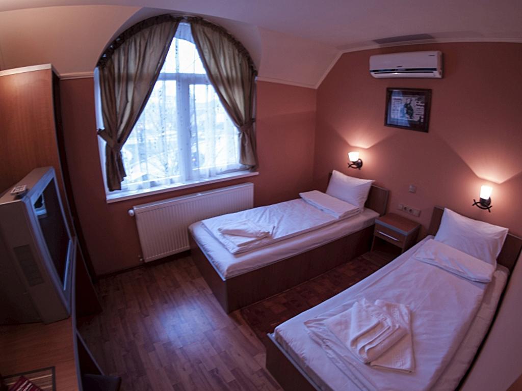 Motel Al Capone Satu Mare Exterior photo