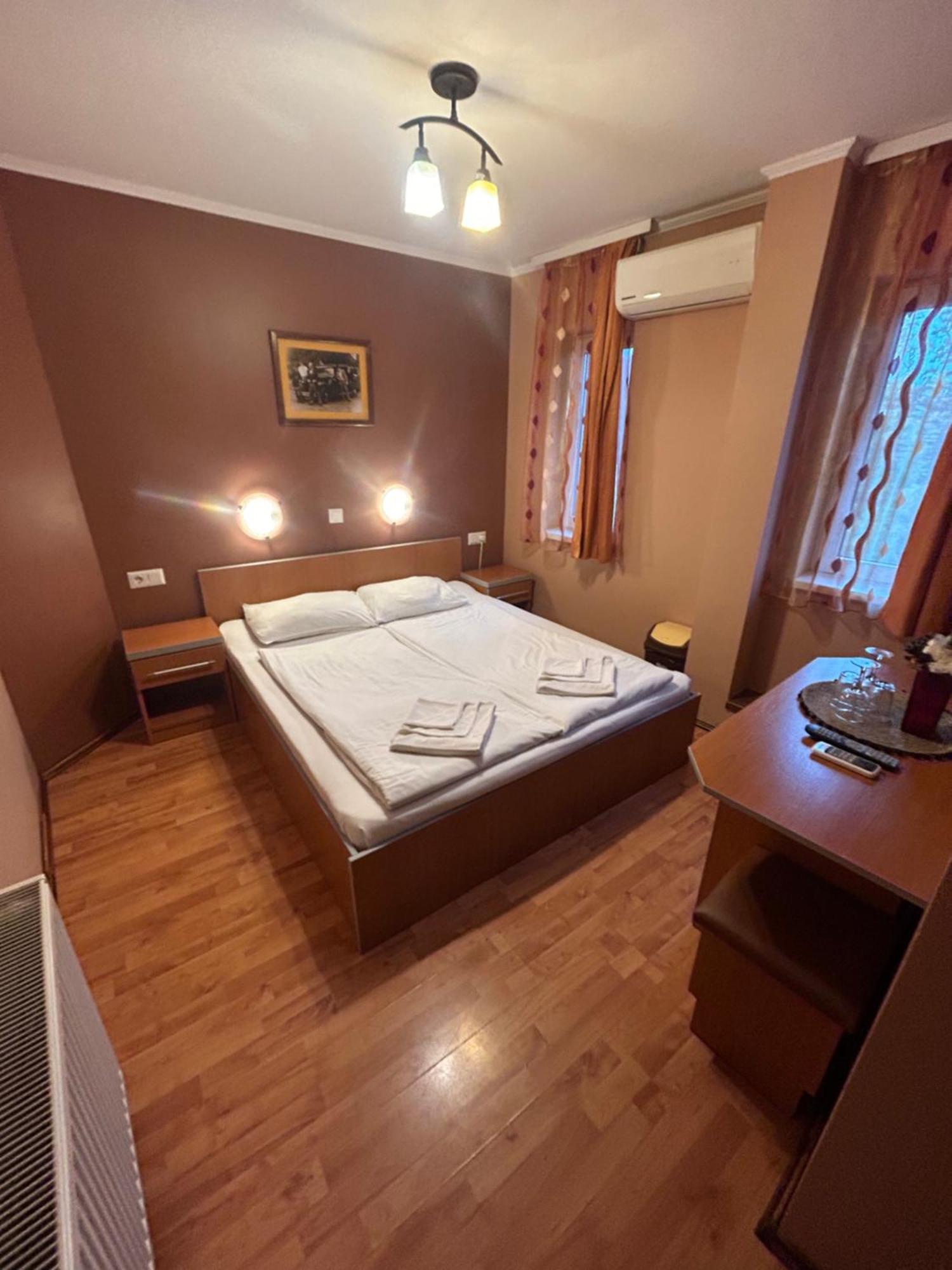 Motel Al Capone Satu Mare Exterior photo