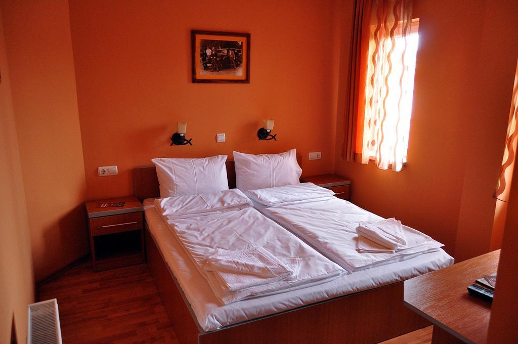 Motel Al Capone Satu Mare Exterior photo